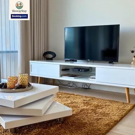 Apartment Elegant One Bedroom With Sea Views & Pool By Slowaystay Serviced & Short Lets Ostend