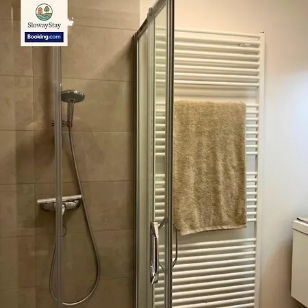 Apartment Sea View 1 Bedroom Flat With Pool - Ideal For Couples & Families By Slowaystay & Short Term