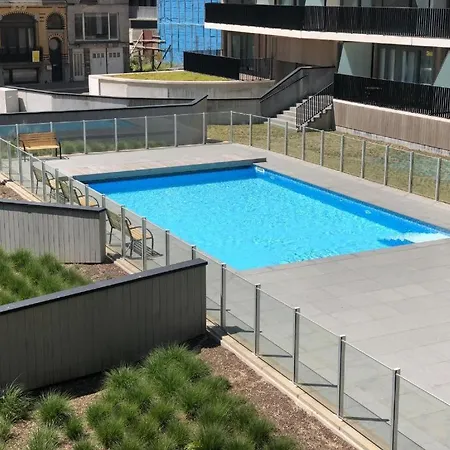 Sea View 1 Bedroom Flat With Pool - Ideal For Couples & Families By Slowaystay & Short Term * 奥斯滕德