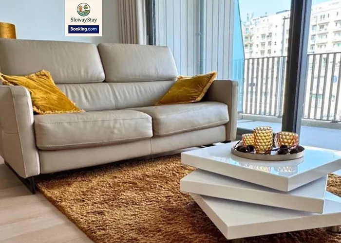 Sea View 1 Bedroom Flat With Pool - Ideal For Couples & Families By Slowaystay & Short Term