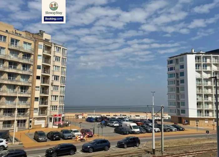 Sea View 1 Bedroom Flat With Pool - Ideal For Couples & Families By Slowaystay & Short Term Ostend