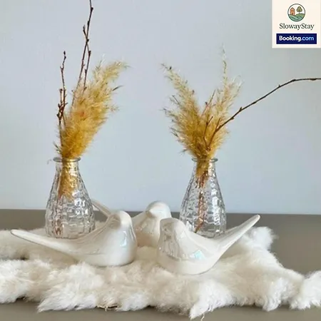 Sea View 1 Bedroom Flat With Pool - Ideal For Couples & Families By Slowaystay & Short Term 아파트 *